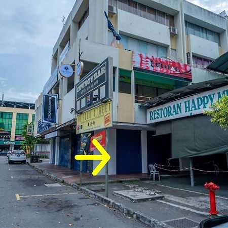 A Residence @ Between Hilton & Cititel Hotel Kota Kinabalu Exterior photo